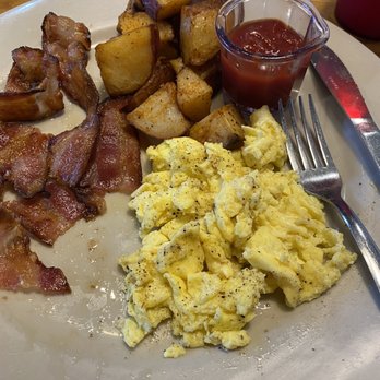 Crooked Tree Cafe - 2 scrambled, bacon and skillet potatoes! - Cafes Near Me - Marietta, Georgia Crooked Tree Cafe - 2 scrambled, bacon and skillet potatoes! - Cafes Near Me - Marietta, Georgia