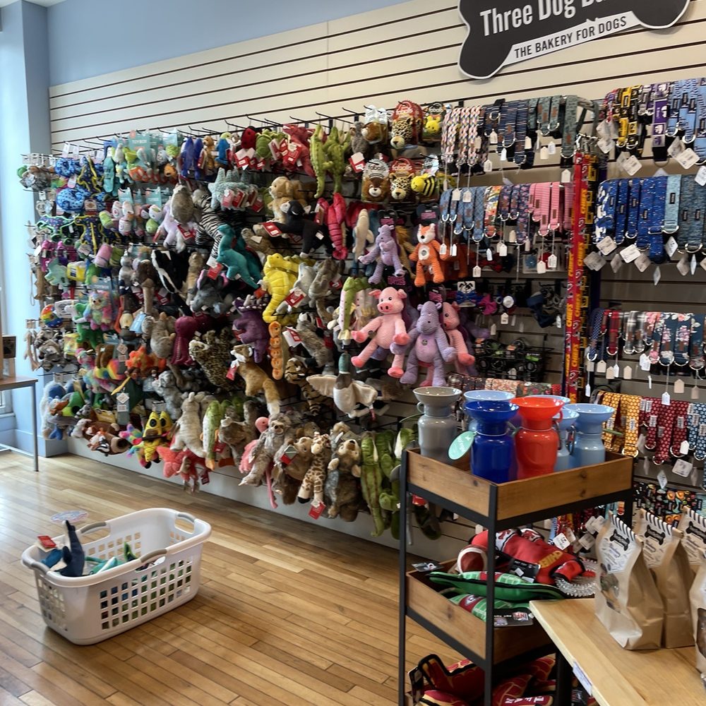 Three Dog Bakery - Pet Stores Near Me - Kansas City, Missouri Three Dog Bakery - Pet Stores Near Me - Kansas City, Missouri