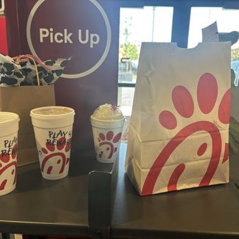 Chick-fil-A - My pick-up order that took 1 minutes to get... yummy! - Fast Food Near Me - Reno, Nevada Chick-fil-A - My pick-up order that took 1 minutes to get... yummy! - Fast Food Near Me - Reno, Nevada