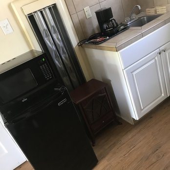 Farmhouse Paso - Hotels Near Me - Paso Robles, California Farmhouse Paso - Hotels Near Me - Paso Robles, California
