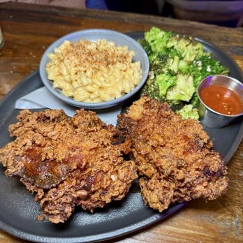 Service Bar - Fried Chicken - Cocktail Bars Near Me - Washington, DC, District of Columbia