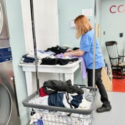 Ellie's Laundry - Premium Laundry Service Available