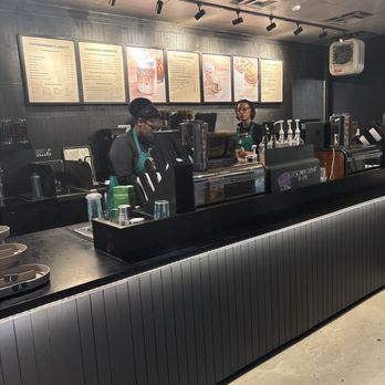 Starbucks - Coffee & Tea Near Me - Newark, New Jersey