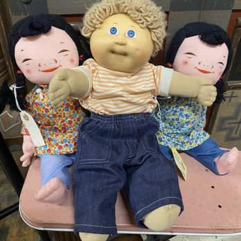 Memory Den Antique Mall - Used, Vintage & Consignment Near Me - Portland, Oregon