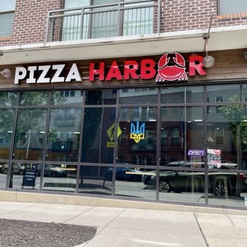 Pizza Harbor - Look for the bright sign on the north side of Fort Ave. Dining-in? Ask about their free parking offer! - Pizza Near Me - Baltimore, Maryland Pizza Harbor - Look for the bright sign on the north side of Fort Ave. Dining-in? Ask about their free parking offer! - Pizza Near Me - Baltimore, Maryland