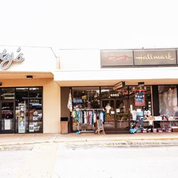 Katy's Hallmark Shop - A look at the Nashville location.