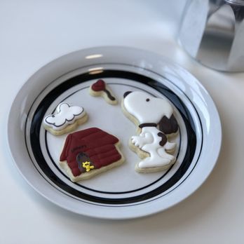 Bear Cake - Custom Cakes Near Me - Mississauga, Ontario Bear Cake - Custom Cakes Near Me - Mississauga, Ontario