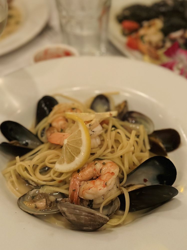 Social spots from Osteria Romantica