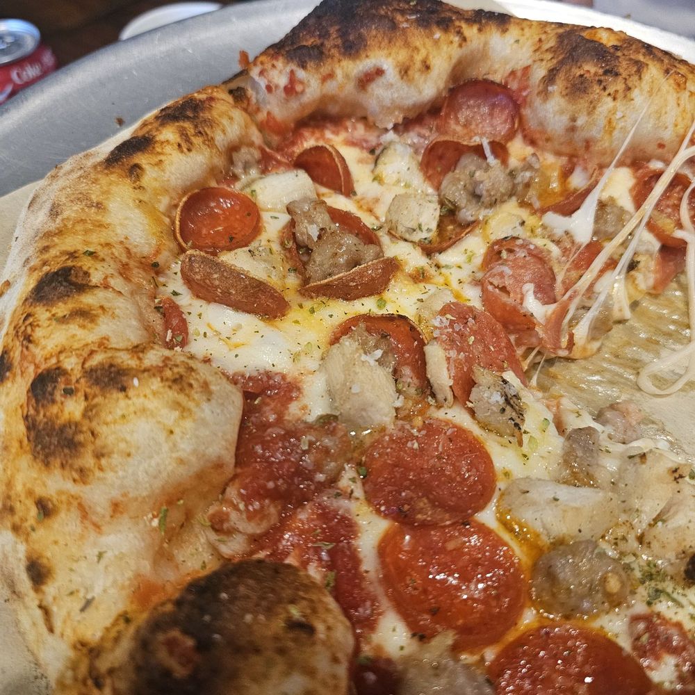 Solamente Pizza - Meatlovers was delicious! - Pizza Near Me - Las Vegas, Nevada Solamente Pizza - Meatlovers was delicious! - Pizza Near Me - Las Vegas, Nevada