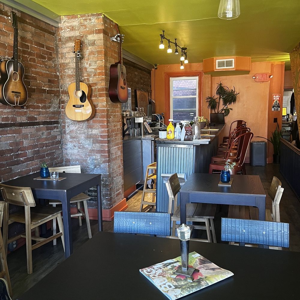 The Vegetable Hunter - Upstairs - Vegetarian Near Me - Harrisburg, Pennsylvania
