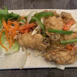 Salt and pepper wings