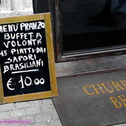 Churrascaria Berimbau - La lavagna che ha attirato la mia curiosita... :-)