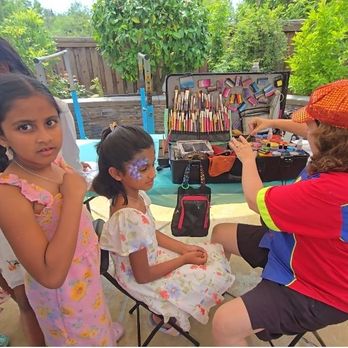 Balloon Twisters - Face Painting Near Me