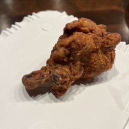 4 Plain Chicken Wings - overcooked 4 Plain Chicken Wings - overcooked
