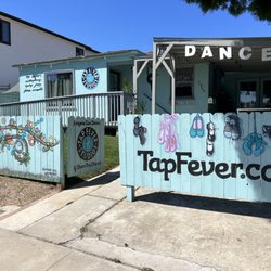 Tap Fever Studios - Tree mural on front fence