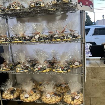 Mario's Bakery - Bakeries Near Me - Oceanside, New York