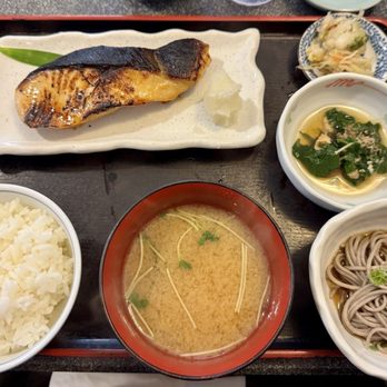 Yohei Sushi Restaurant - Misoyaki butterfish - Sushi Bars Near Me - Honolulu, Hawaii Yohei Sushi Restaurant - Misoyaki butterfish - Sushi Bars Near Me - Honolulu, Hawaii