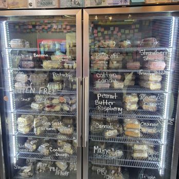Momo's Cheesecakes - Desserts Near Me - Ellsworth, Maine Momo's Cheesecakes - Desserts Near Me - Ellsworth, Maine