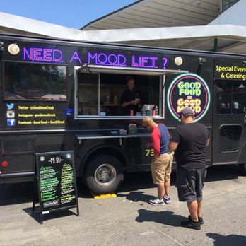 Good Mood - people ordering food from a food truck - Food Trucks Near Me Good Mood - people ordering food from a food truck - Food Trucks Near Me