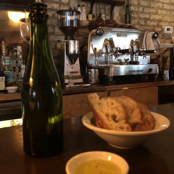 Enoteca Sociale - Complimentary bread - Italian Near Me - Toronto, Ontario Enoteca Sociale - Complimentary bread - Italian Near Me - Toronto, Ontario