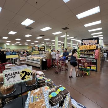 Trader Joe's - Grocery Near Me - Las Vegas, Nevada Trader Joe's - Grocery Near Me - Las Vegas, Nevada