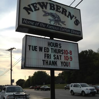 Newbern's Restaurant - The sign - Southern Near Me - Florence, Alabama