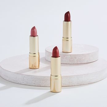 Erickson Surfaces - Cosmetics shine with our prop shapes - Props Near Me - Orange, California