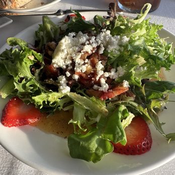 Beach Walk Cafe - Mixed greens - Seafood Near Me - Destin, Florida