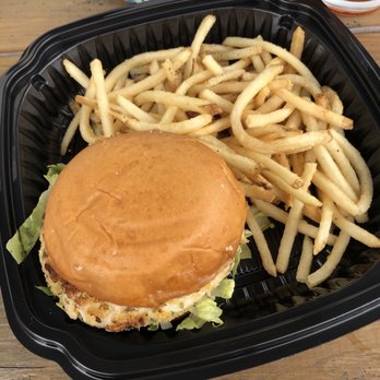 Loudoun Brewing Company - Crab cake sandwich - Breweries Near Me - Leesburg, Virginia