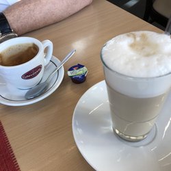 Italienische Trattoria - Kaffee und Latte Macchiato
