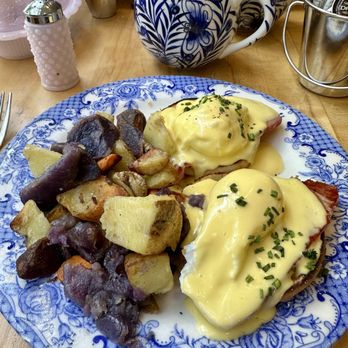 Jeannine's Bakery & Restaurant - Classic eggs Benedict with potatoes - Bakeries Near Me - Montecito, California Jeannine's Bakery & Restaurant - Classic eggs Benedict with potatoes - Bakeries Near Me - Montecito, California