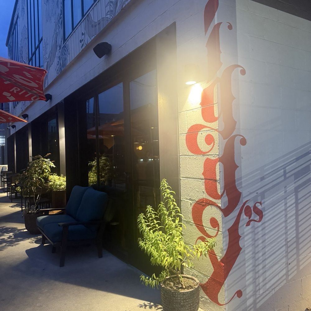 Iggys - Outside! - Italian Near Me - Nashville, Tennessee