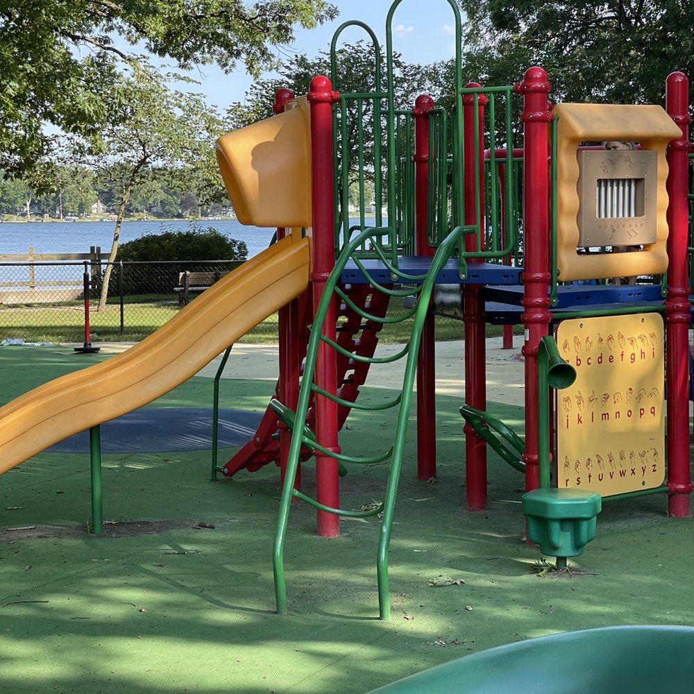 Ramona Park - Play structure - Parks Near Me - Portage, Michigan
