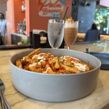 Palm Breeze Bar - Cheese Fry Poutine. I loved it. Perfect food to go with a beer. - Bars Near Me - Anaheim, California