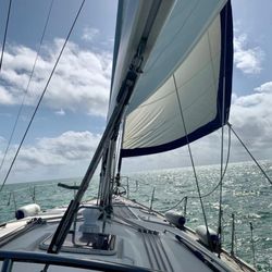 Marathon Sailboat Rides