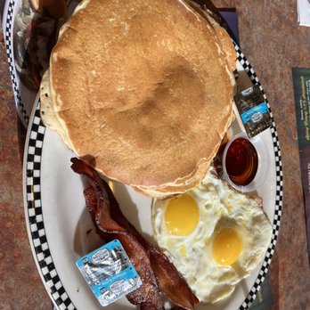 Black Bear Diner Gilroy - Chocolate chip pancakes, sunny side up egg, and thick cut bacon. - Diners Near Me - Gilroy, California