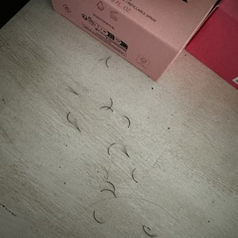 Amazing Lash Studio - 15 lashes fell off one eye less than 24 hours after getting them done. - Eyelash Service Near Me - Jacksonville, Florida