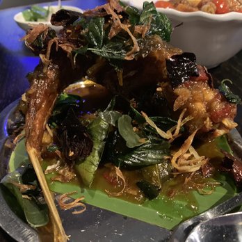 Long Chim Sydney - Deep fried whole fish - Thai Near Me - Sydney, NSW