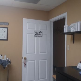 Wub Day Spa - I believe Sha's business is called Wake up Beautiful and she's located inside Wub. This is her space. - Day Spas Near Me - Fort Worth, Texas Wub Day Spa - I believe Sha's business is called Wake up Beautiful and she's located inside Wub. This is her space. - Day Spas Near Me - Fort Worth, Texas