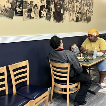Georgia Mae's - Tables - Soul Food Near Me - West Palm Beach, Florida