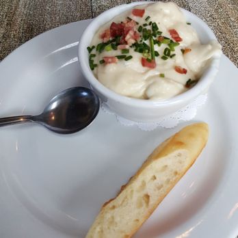 Cody's La Jolla - Crab chowder - Breakfast & Brunch Near Me - La Jolla, California