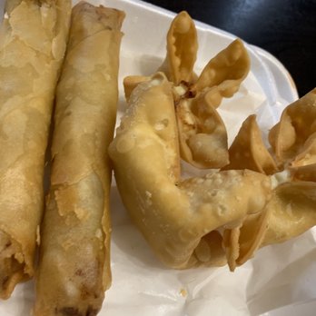 Gourmet China Restaurant - Egg roll and fried wontons - Chinese Near Me - Dallas, Texas