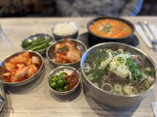 Moobongri Soondae Irvine Barranca (무봉리 순대국 얼바인 바랑카) by null