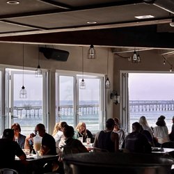 Wonderland Ocean Pub - Great ocean view