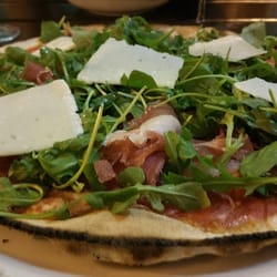 Ragazzi Da Peppone - Pizza Ultima. Un must... comme tout le reste. Difficile de choisir !