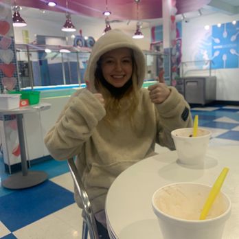 BerryWinkle - Covid safe - Ice Cream & Frozen Yogurt Near Me - Muncie, Indiana