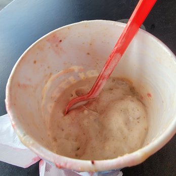 Dairy Queen Ltd Brazier - there's no strawberry inside. - Fast Food Near Me - Matthews, North Carolina