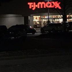 TJ Maxx - Entrance