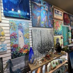 SeaSister Island Gallery