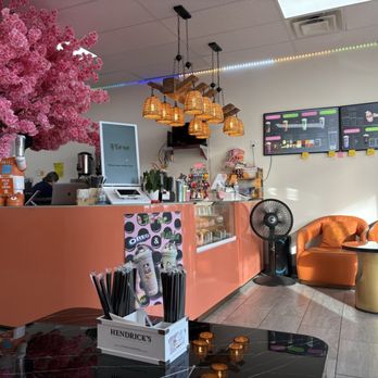 Boba Tea Top - Inside - Bubble Tea Near Me - El Paso, Texas Boba Tea Top - Inside - Bubble Tea Near Me - El Paso, Texas